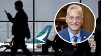 美國參議員來港，竟隨身携帶槍？