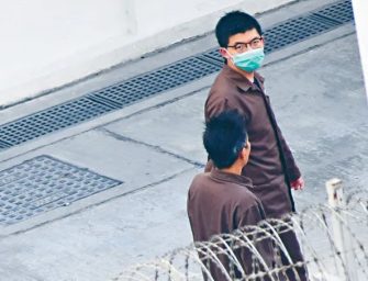 黃之鋒曾尋求美國庇護遭拒，美記者爆料他如何淪棄卒
