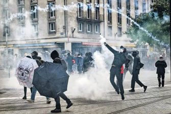 雷鼎鳴：法國暴動顯示社交媒體應整頓