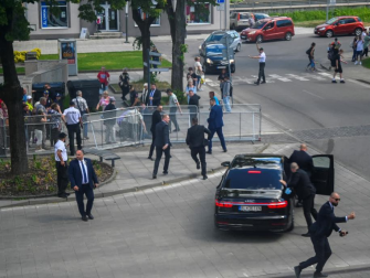 斯洛伐克總理菲佐來華訪問前夕遭遇政治暗殺