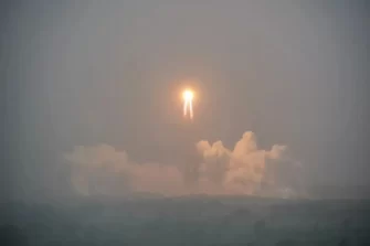 嫦六發射升空，香港技術勇於創新