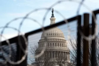 雷鼎鳴：美國退化成大清帝國？